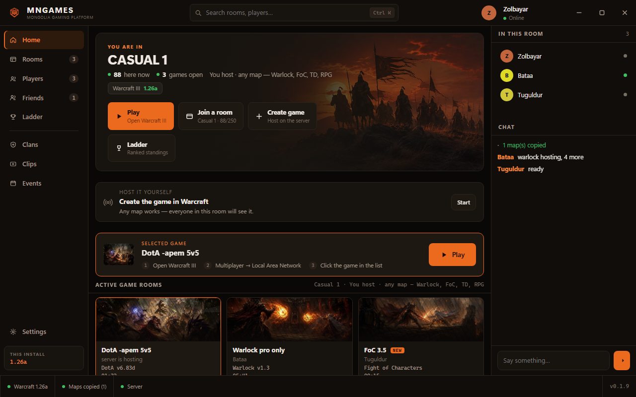 The MNGAMES launcher: rooms on the left, open games in the middle, players and chat on the right.